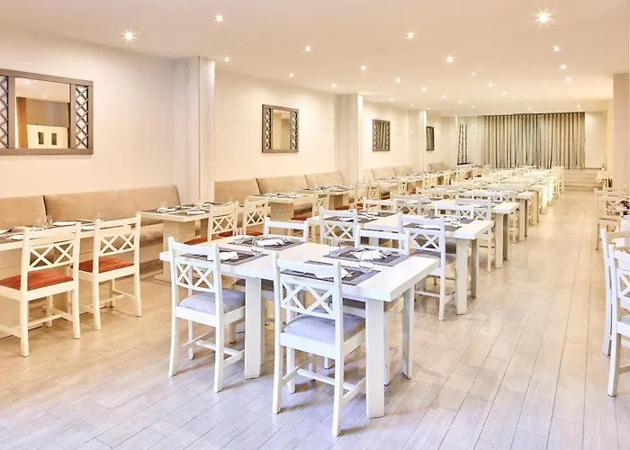 Szálloda Santa Eulalia & 4*