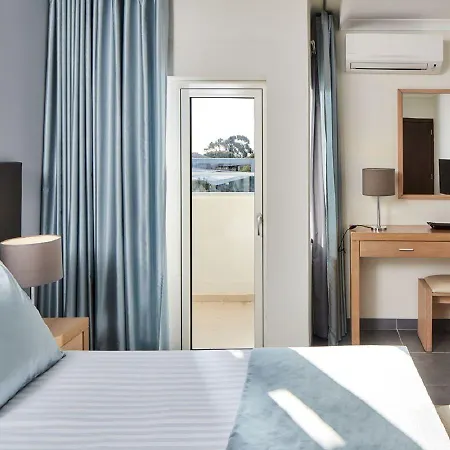 호텔 Santa Eulalia & 4*